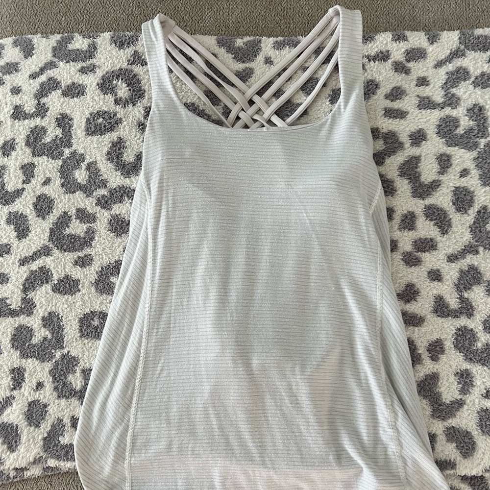 Lululemon top size 8